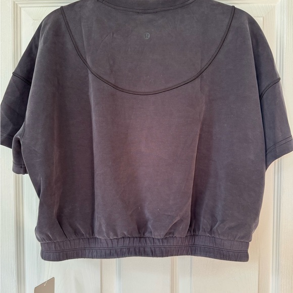 NWT Lululemon Softstreme Gathered Tee in Black, Size 10 - Picture 3 of 6